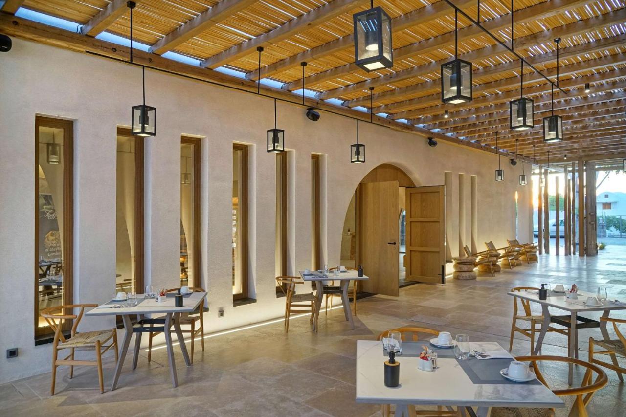 Radisson Blu Zaffron Resort, Santorini (Adults Only) Kamári Екстериор снимка