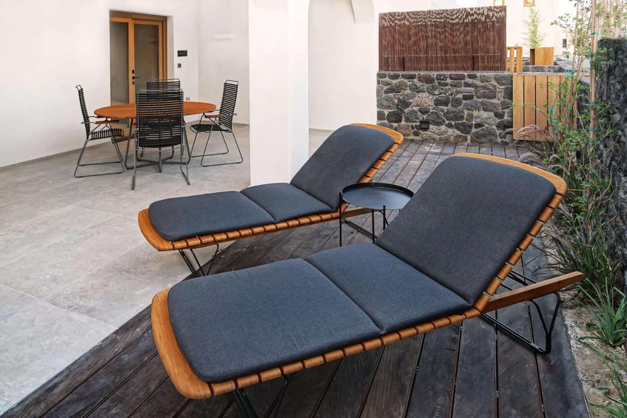 Radisson Blu Zaffron Resort, Santorini (Adults Only) Kamári Екстериор снимка