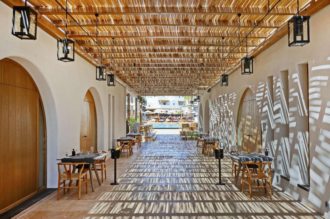 Radisson Blu Zaffron Resort, Santorini (Adults Only) Kamári Екстериор снимка